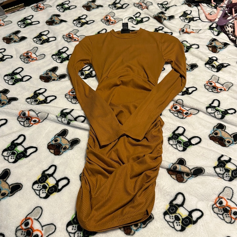 Very cute long sleeve rue 21 dress size extra small